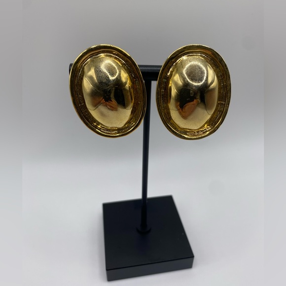 Gold Oval Earrings - Picture 2 of 2